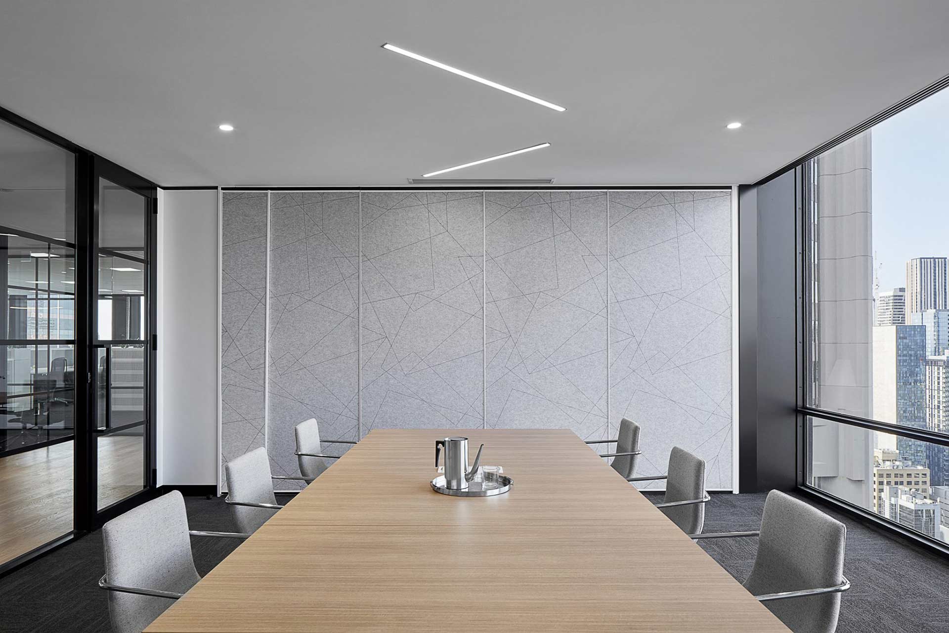 JLL-10